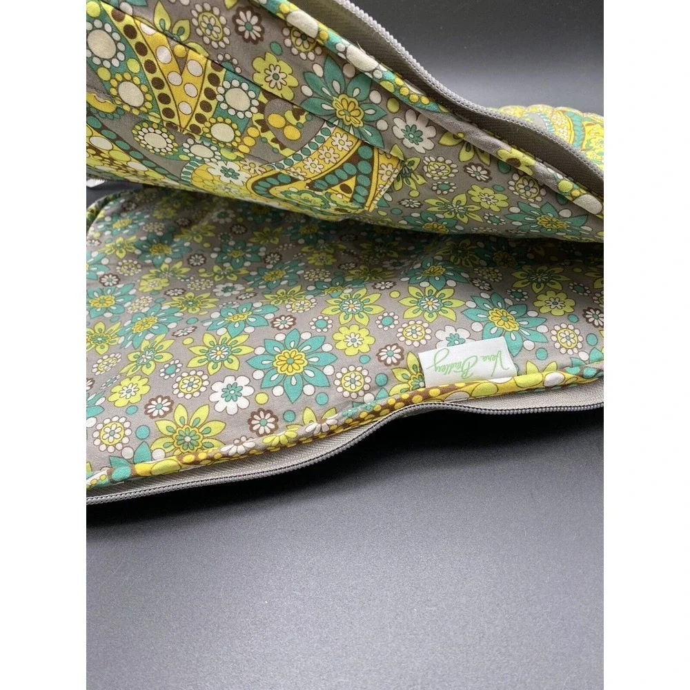 VERA BRADLEY 14